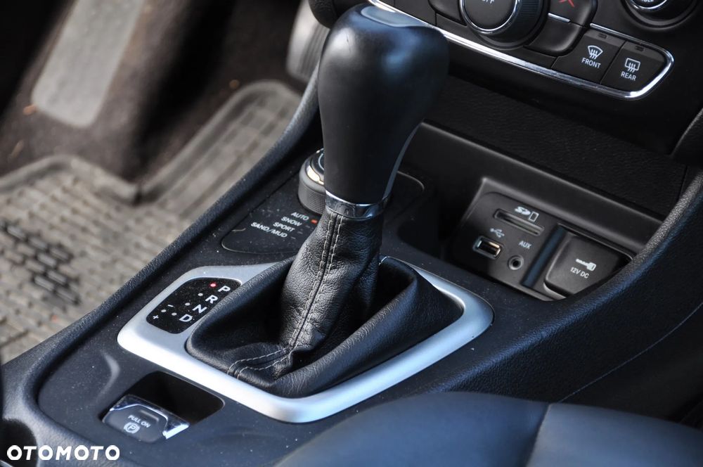 Jeep Cherokee 3.2 V6 Active Drive I Overland - 30