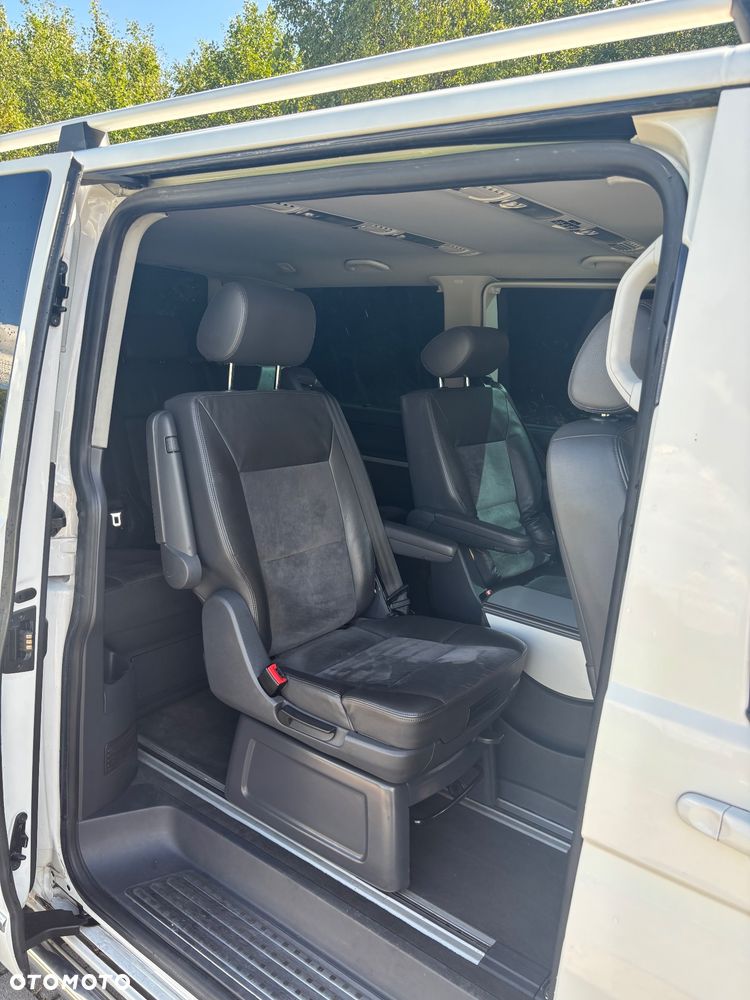 Volkswagen Multivan - 12