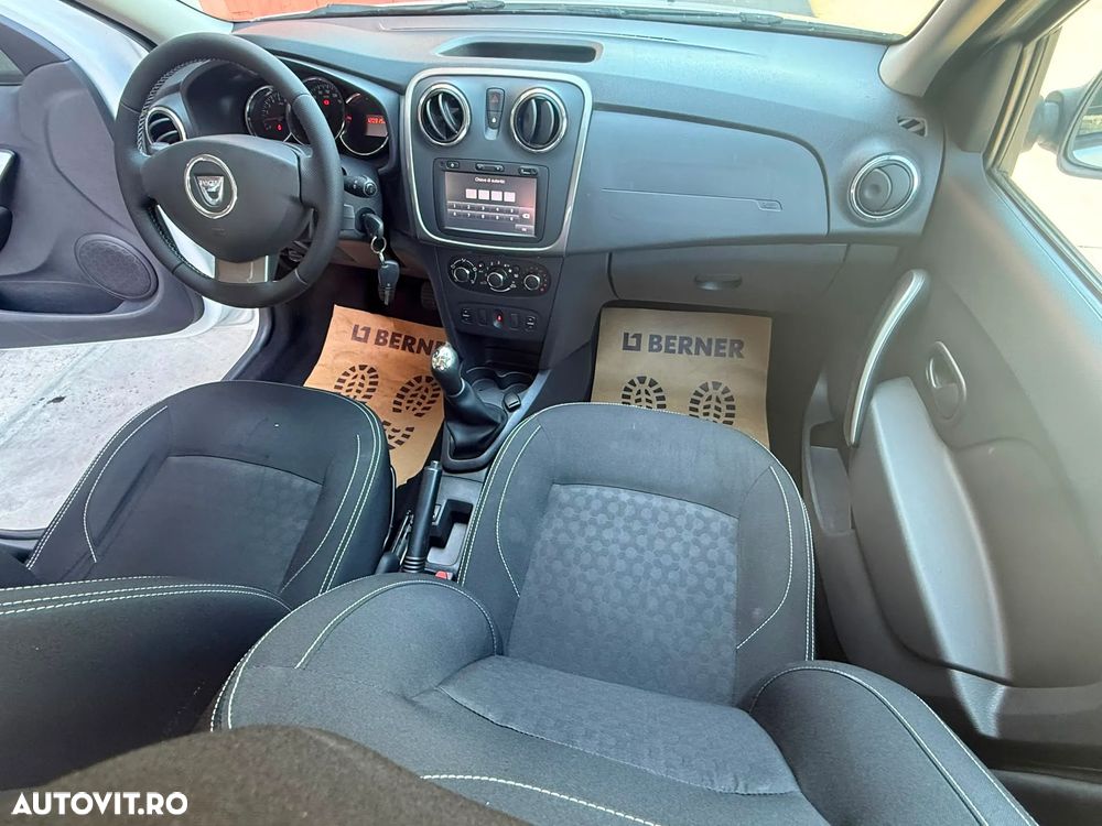 Dacia Sandero 1.0 SCe Laureate - 11