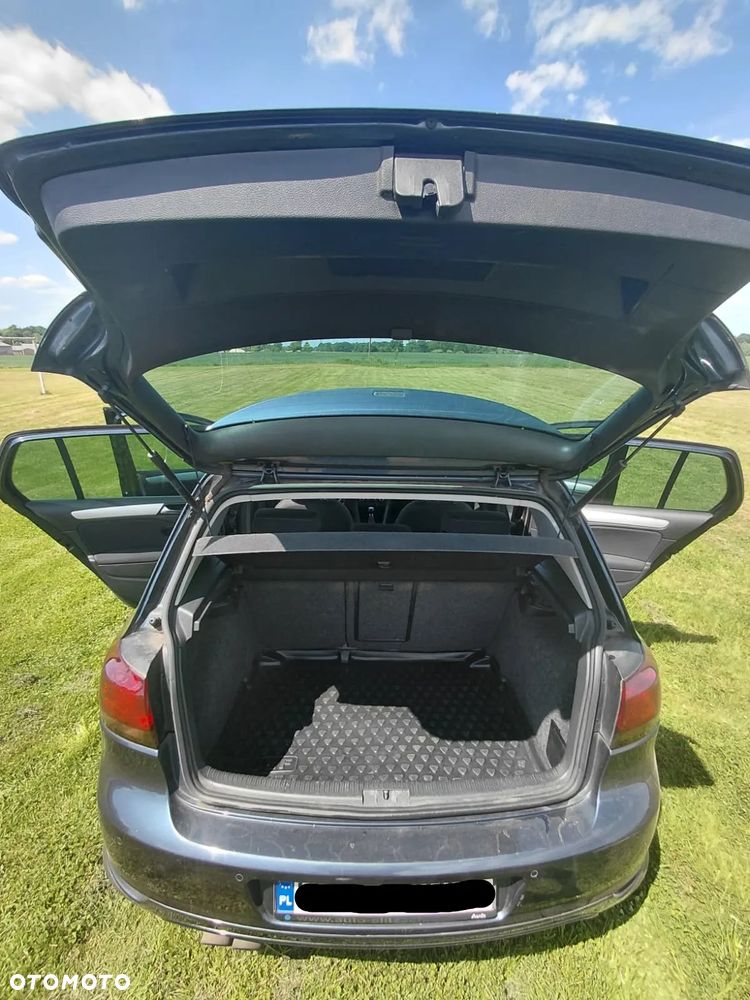 Volkswagen Golf 2.0 TDI DPF Highline - 8