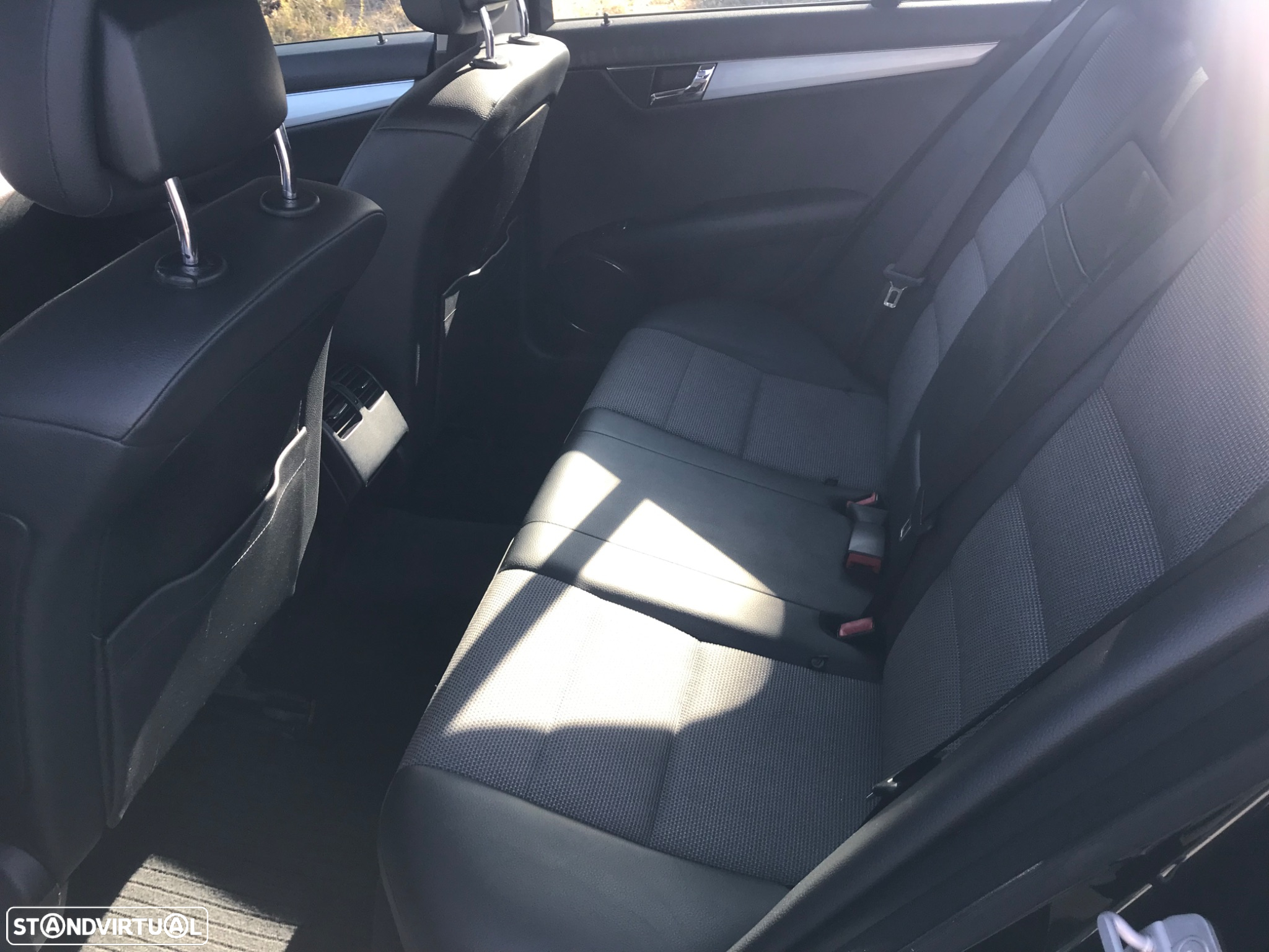 Mercedes-Benz C 250 CDi Avantgarde BlueEfficiency - 12