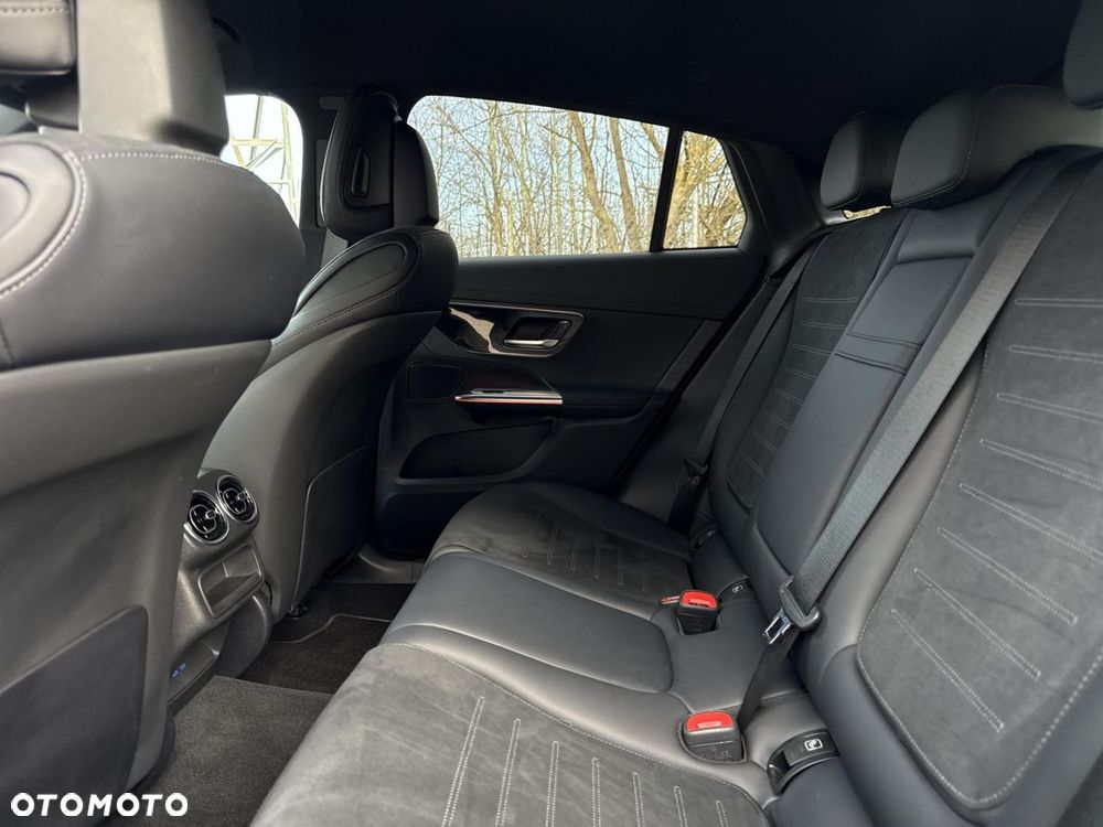 Mercedes-Benz GLC - 14