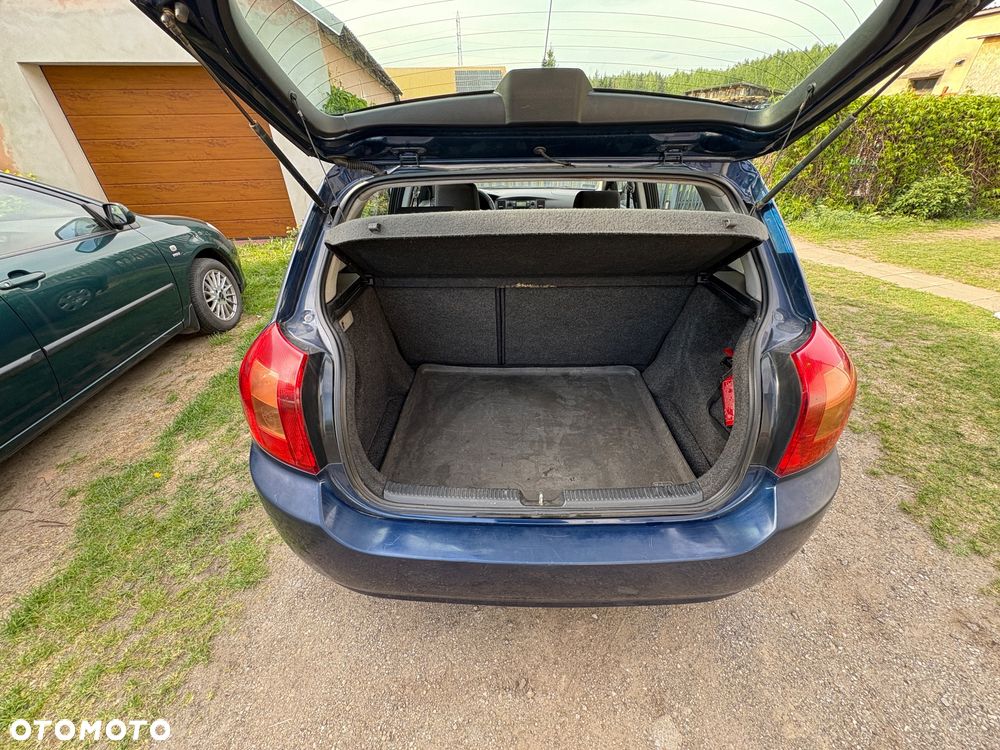 Toyota Corolla 2.0 D-4D Sol - 27