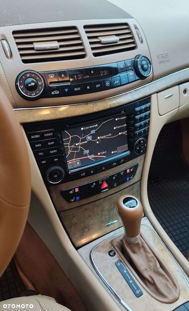 Mercedes-Benz Klasa E - 11