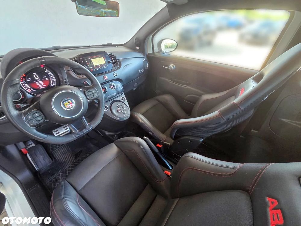 Abarth 695 - 10