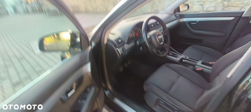 Audi A4 Avant 2.0 TDI - 12