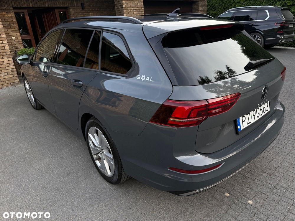 Volkswagen Golf 1.5 eTSI mHEV Special Edition DSG - 4