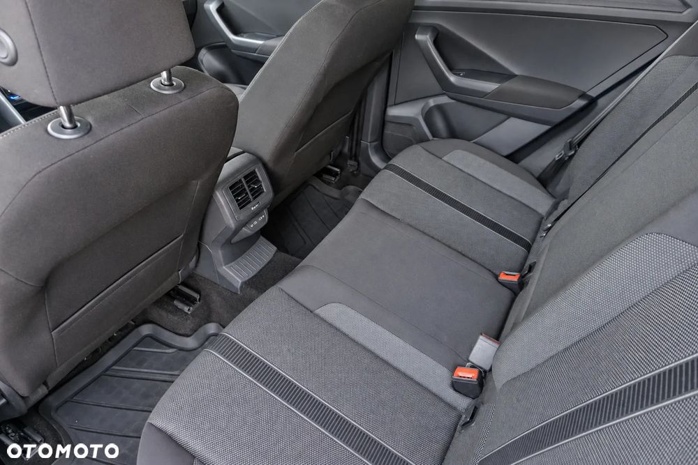 Volkswagen T-Roc 1.5 TSI Life DSG - 24
