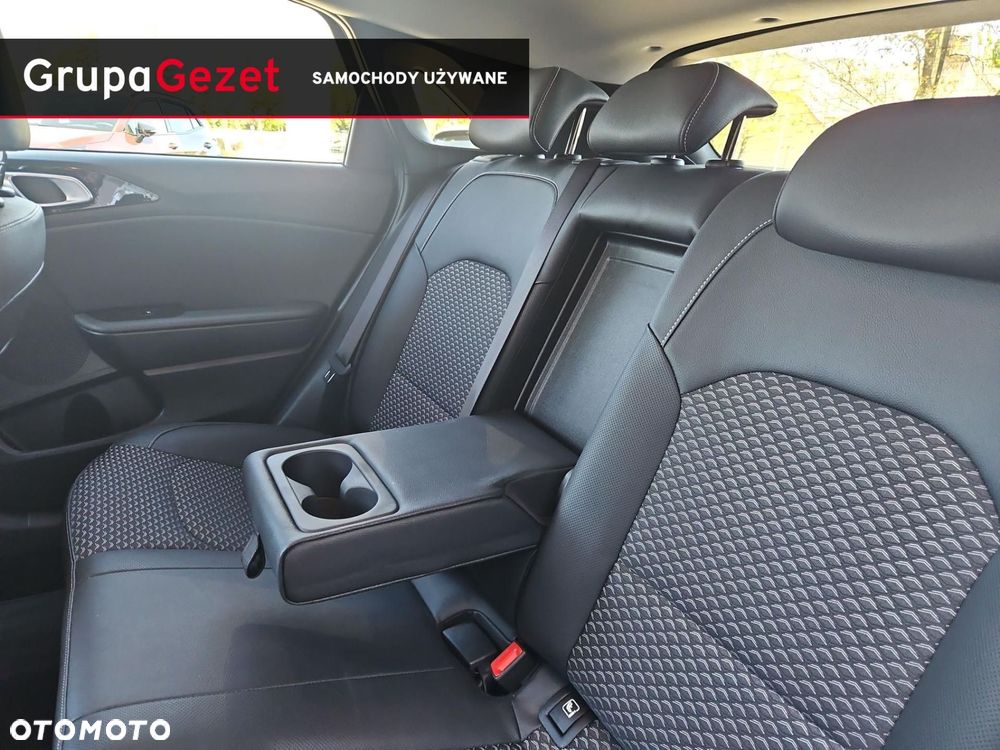 Kia Ceed 1.5 T-GDI Tribute DCT - 16