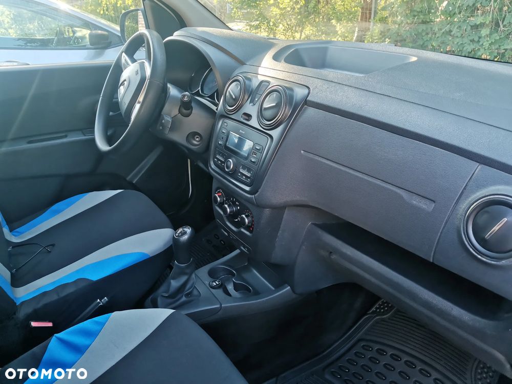 Dacia Lodgy 1.6 SCe Connected by Orange S&S - 11
