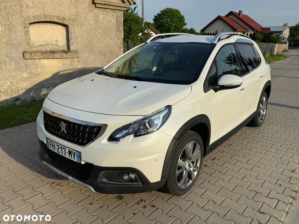 Peugeot 2008 PureTech 130 Allure - 1