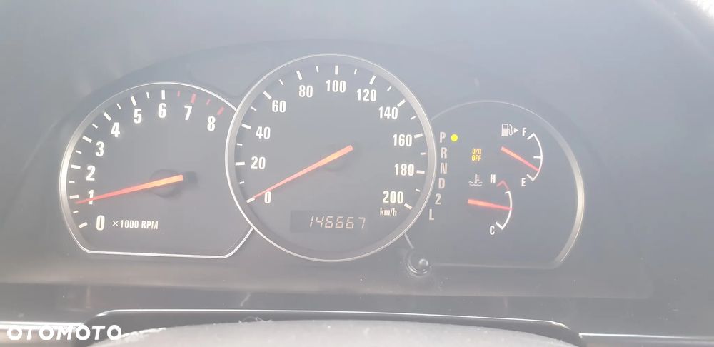 Suzuki Grand Vitara 2.0 - 25