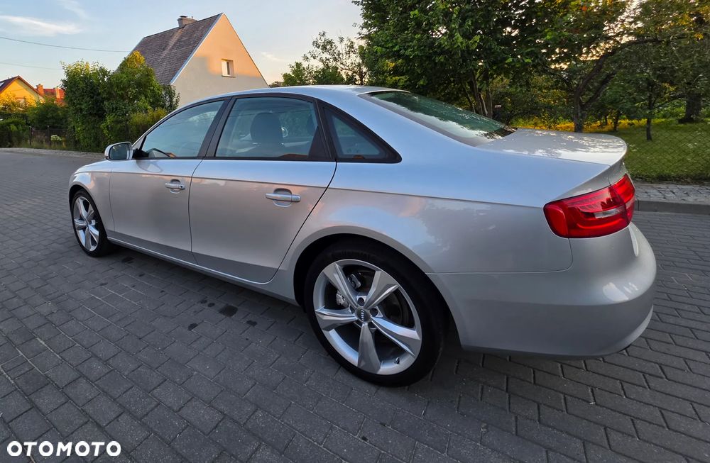 Audi A4 Limousine - 6