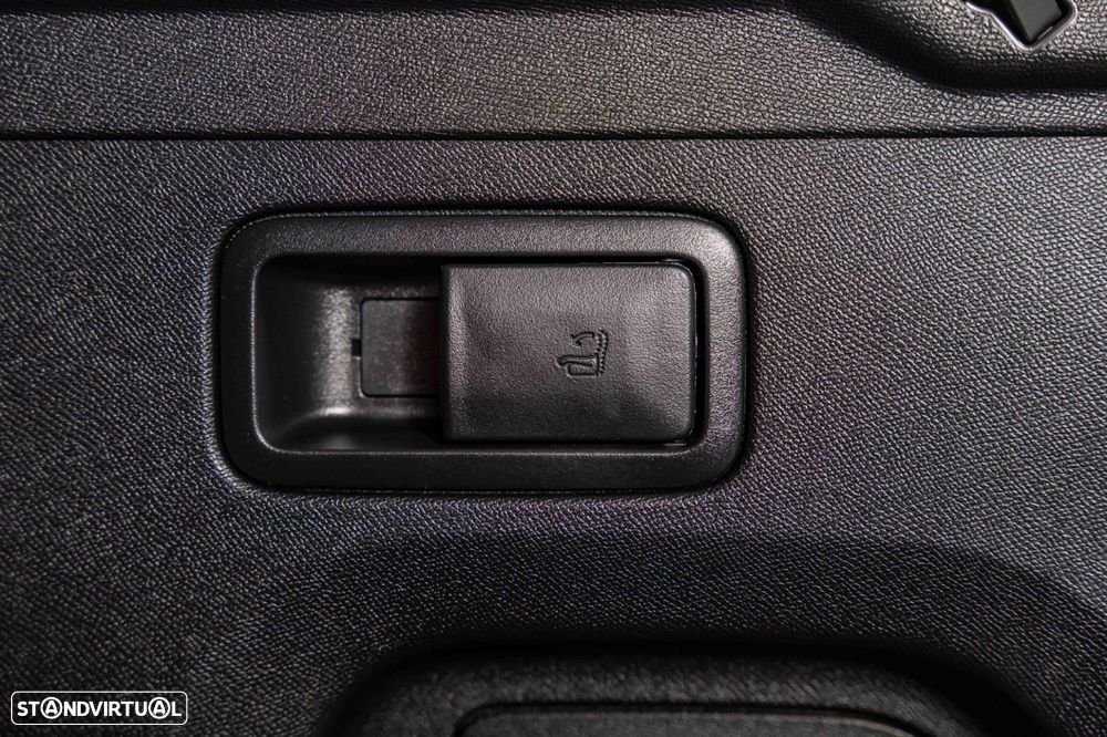 Peugeot 3008 1.6 Hybrid4 GT e-EAT8 - 17