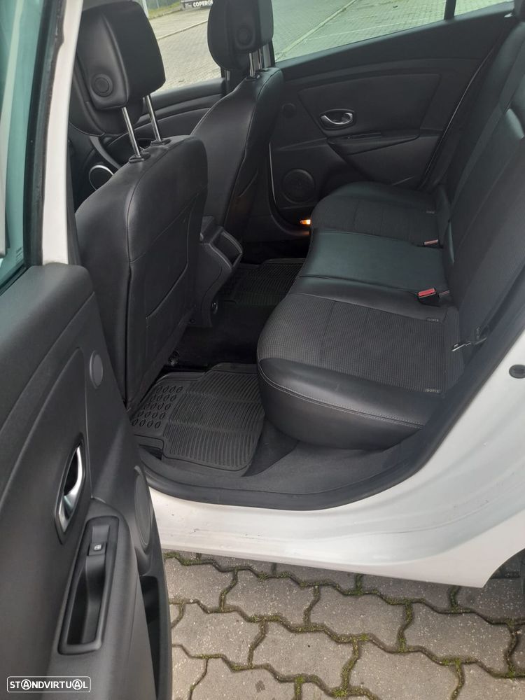 Renault Mégane Sport Tourer dCi 110 FAP Expression - 4