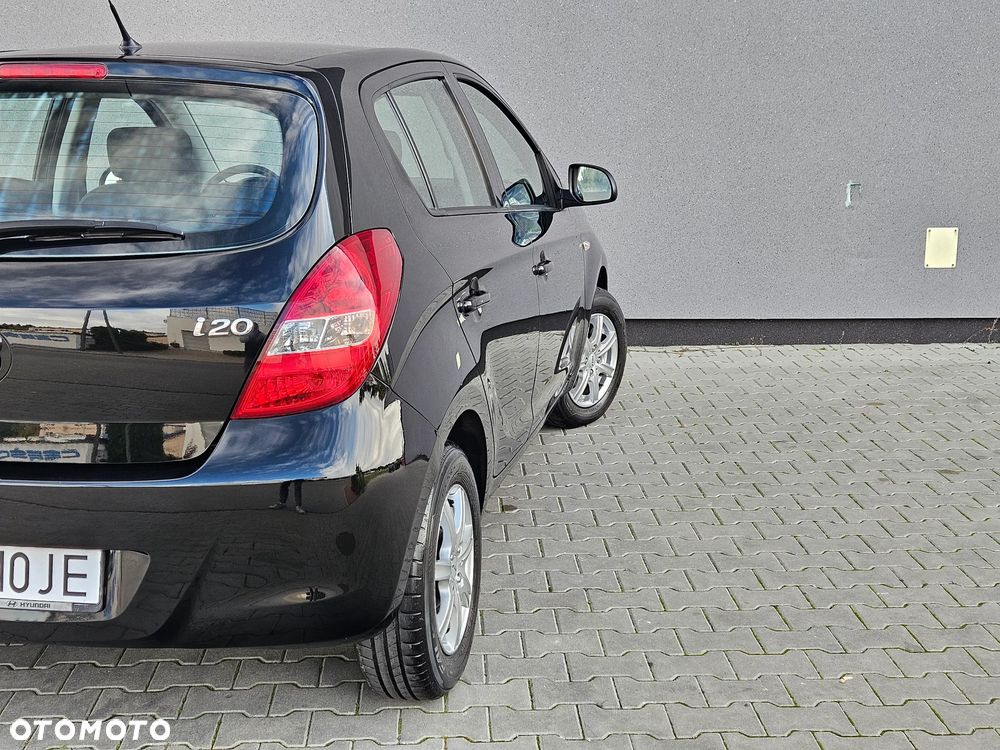 Hyundai i20 - 18