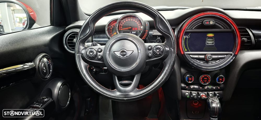 MINI 5 Portas Cooper SD Sport Aut. Seven - 21