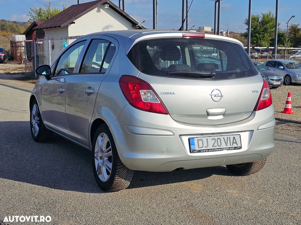 Opel Corsa 1.2i Cosmo - 20