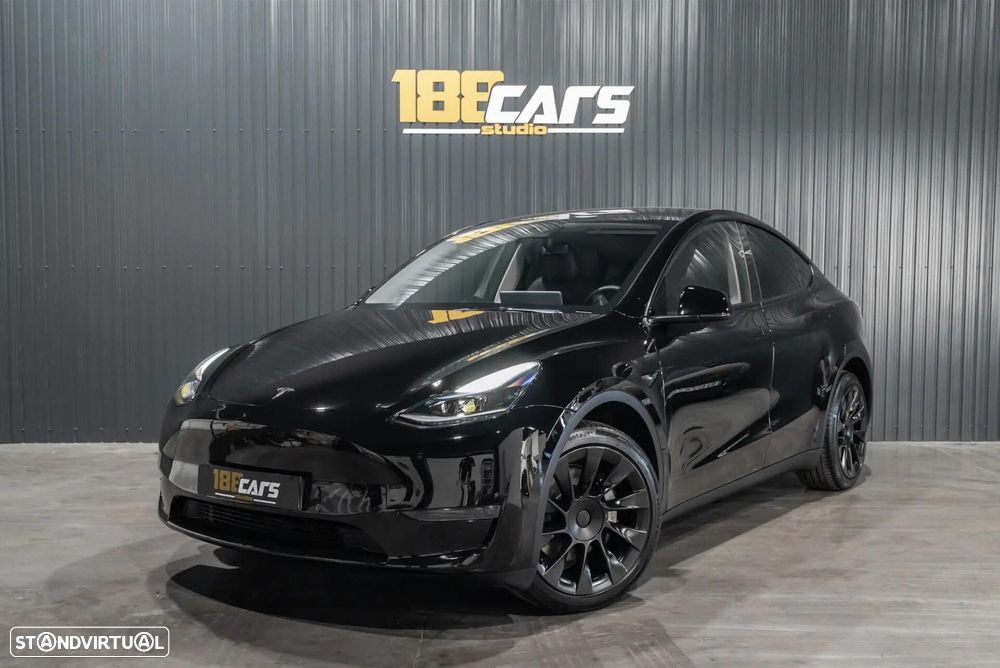Tesla Model Y Long Range Dual Motor AWD - 2