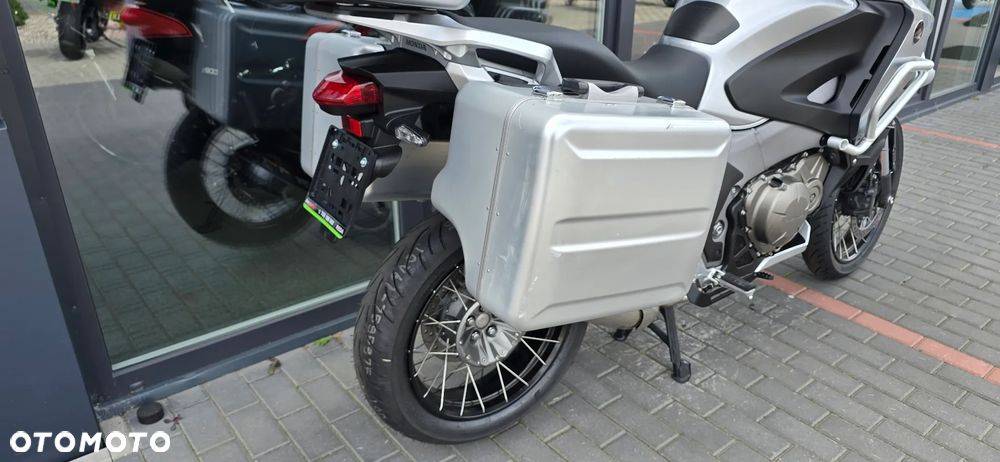 Honda VFR - 21