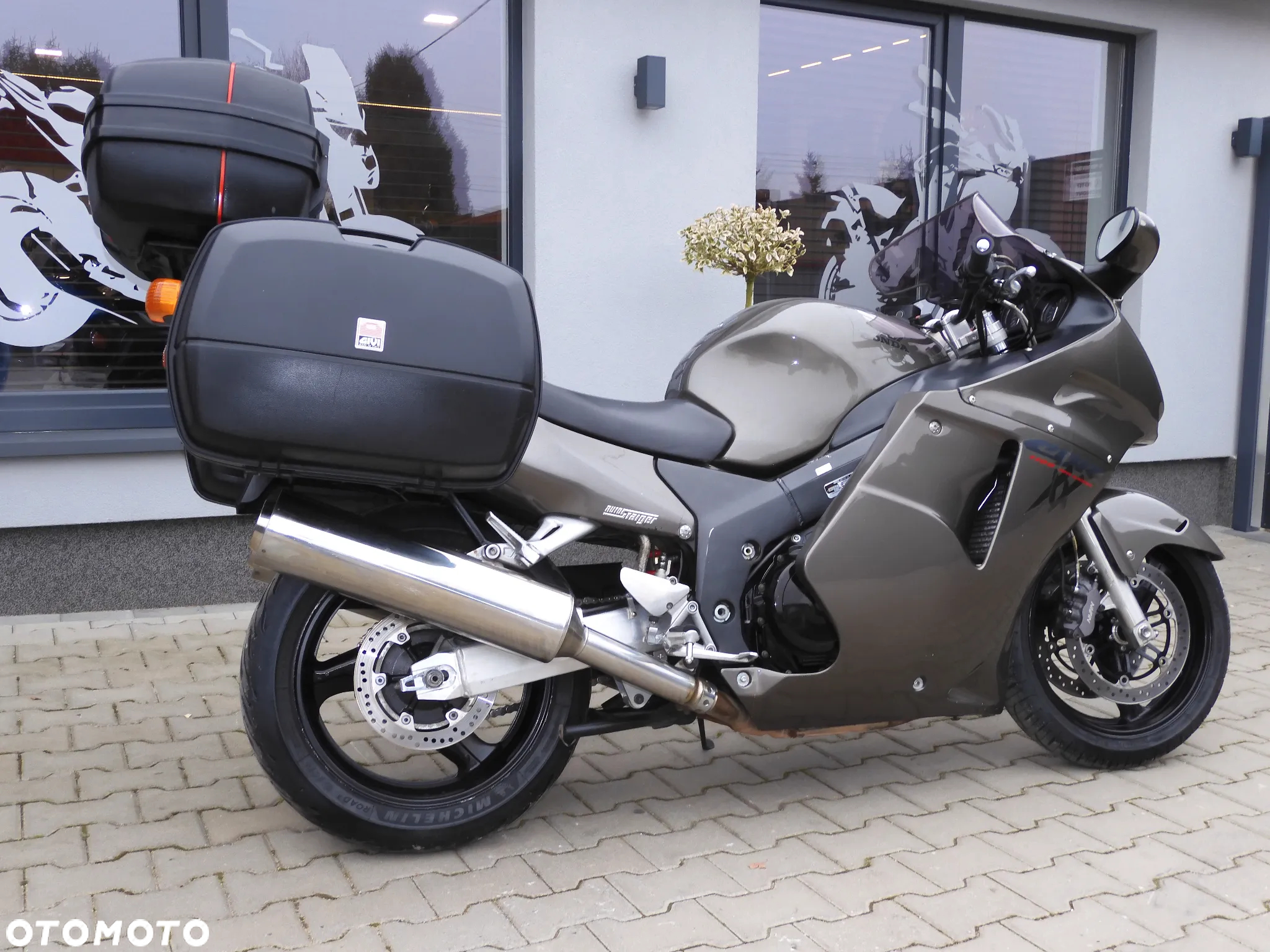 Honda CBR - 18
