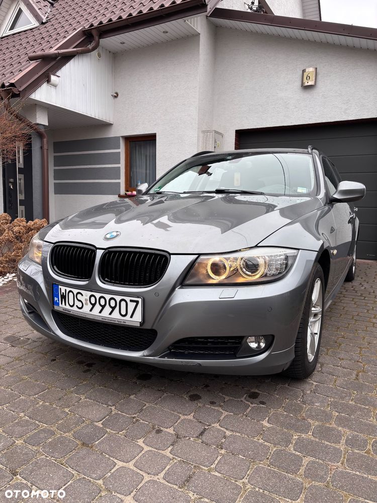 BMW Seria 3 318d DPF - 1