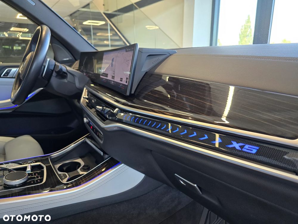 BMW X5 xDrive40d mHEV M Sport sport - 24