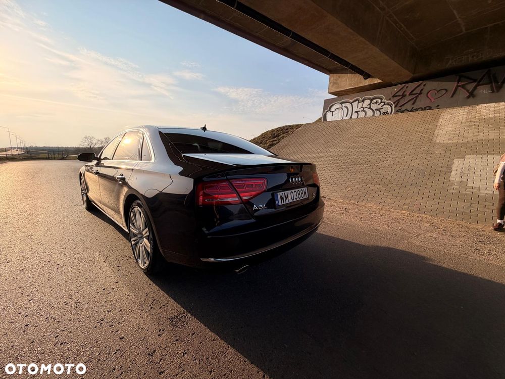 Audi A8 4.2 FSI L Quattro - 21
