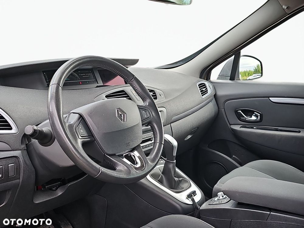 Renault Scenic - 11