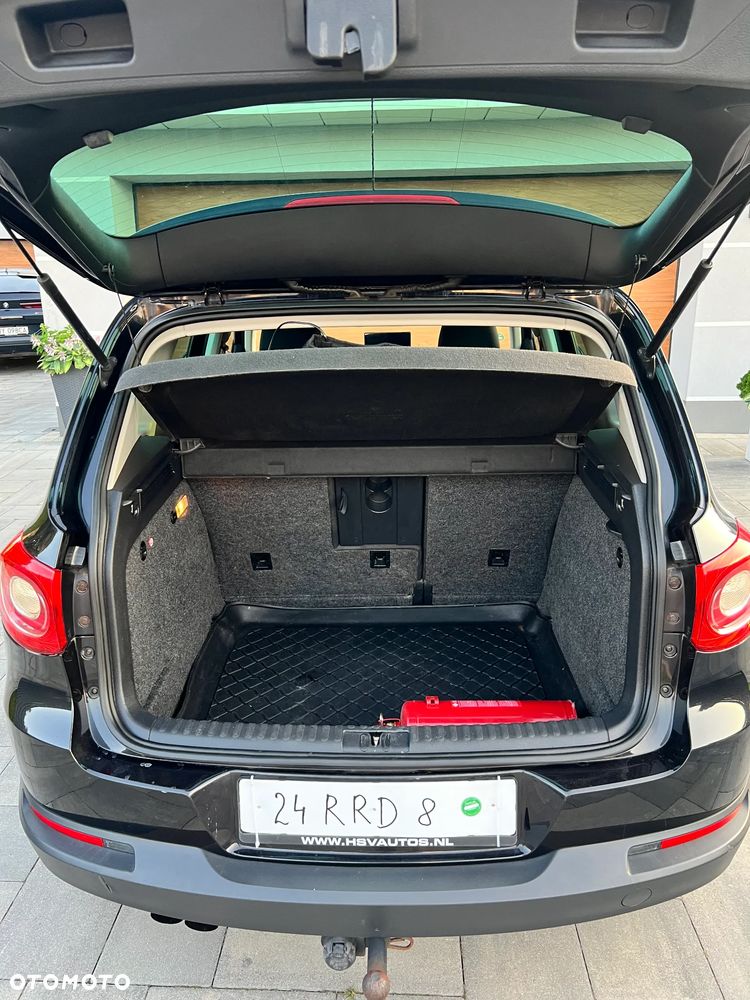 Volkswagen Tiguan - 8
