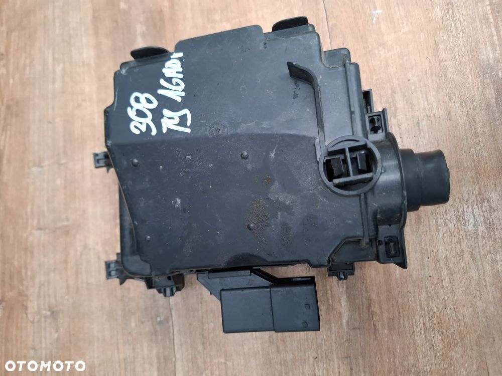 Peuegot 308 Skrzynka bezpieczników, przekaznik świec 9803299780 9804601780 - 2