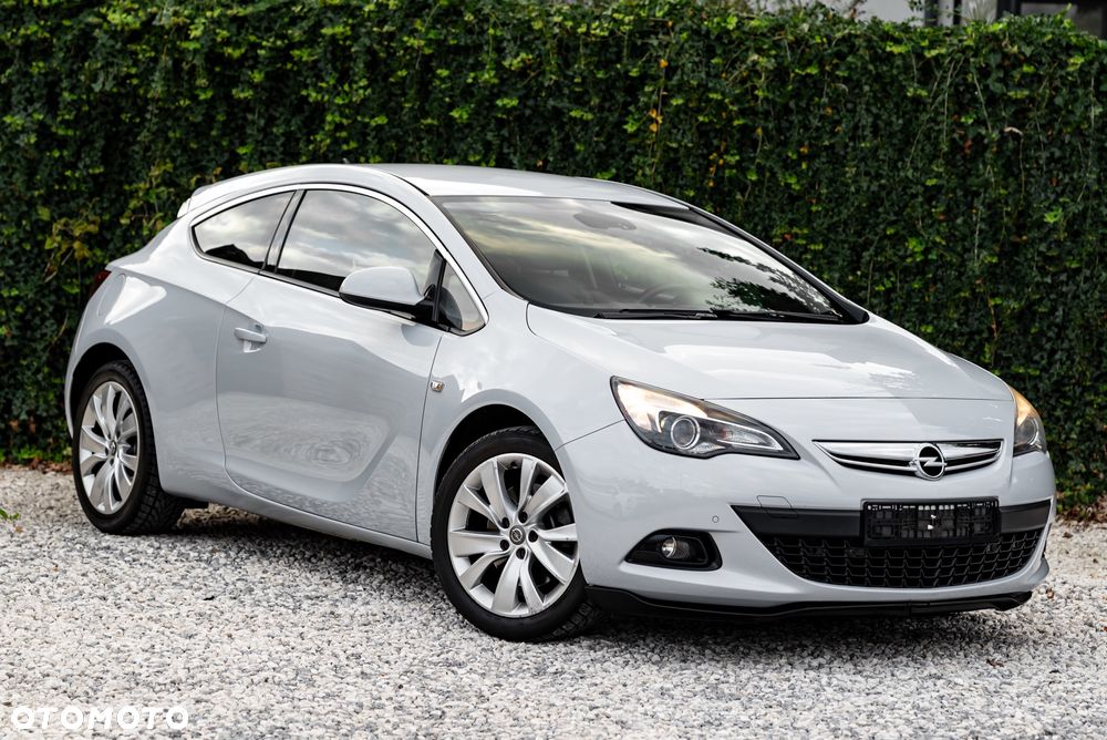 Opel Astra IV GTC 1.6 T Sport - 5