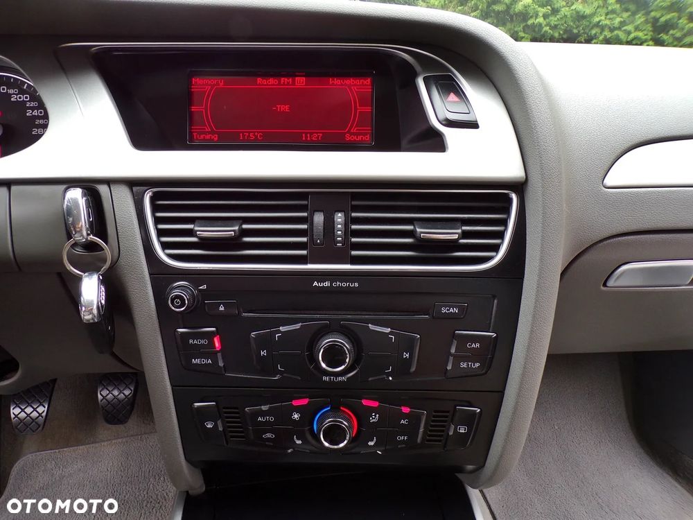 Audi A4 Avant 2.0 TDI DPF Ambiente - 21