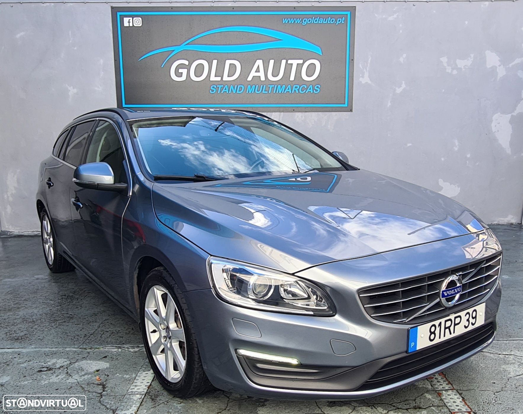 Volvo V60 2.0 D2 Momentum - 1
