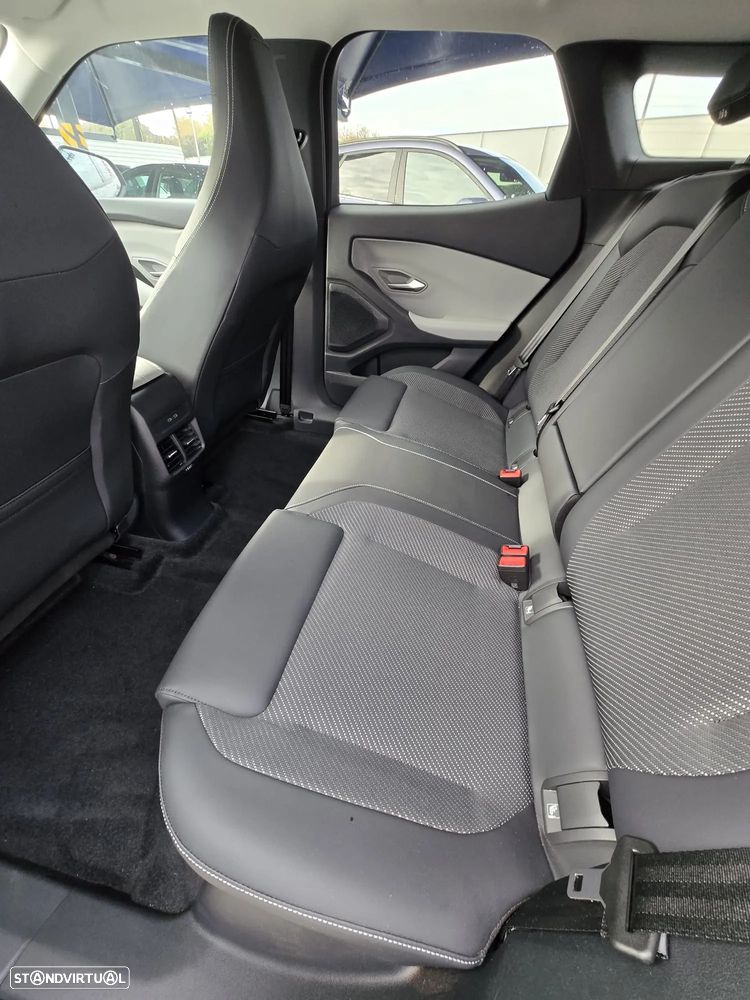 Ford Explorer Elektromotor c/ Extended Range RWD 77kWh Premium - 13