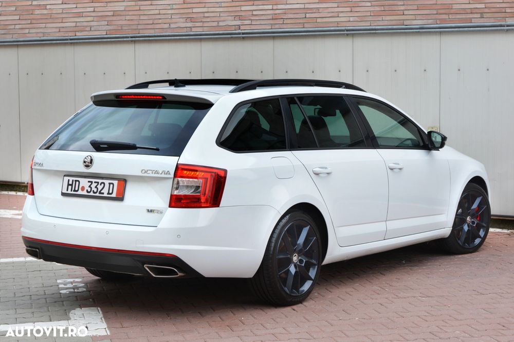 Skoda Octavia 2.0 TDI (Green tec) DSG RS - 3