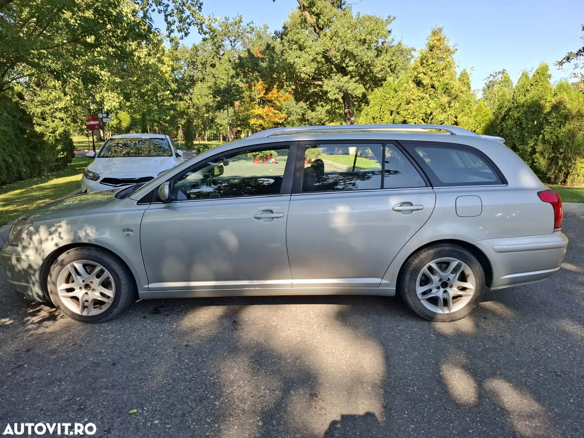 Toyota Avensis 2.0 D-4D - 2