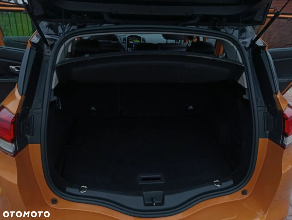 Renault Scenic ENERGY TCe 115 S&S Bose Edition - 9