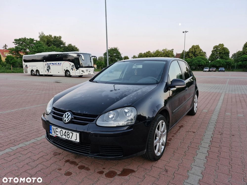 Volkswagen Golf - 1