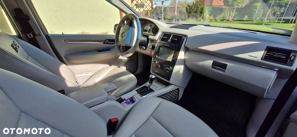 Mercedes-Benz Klasa B 180 CDI DPF Autotronic Special Edition - 2