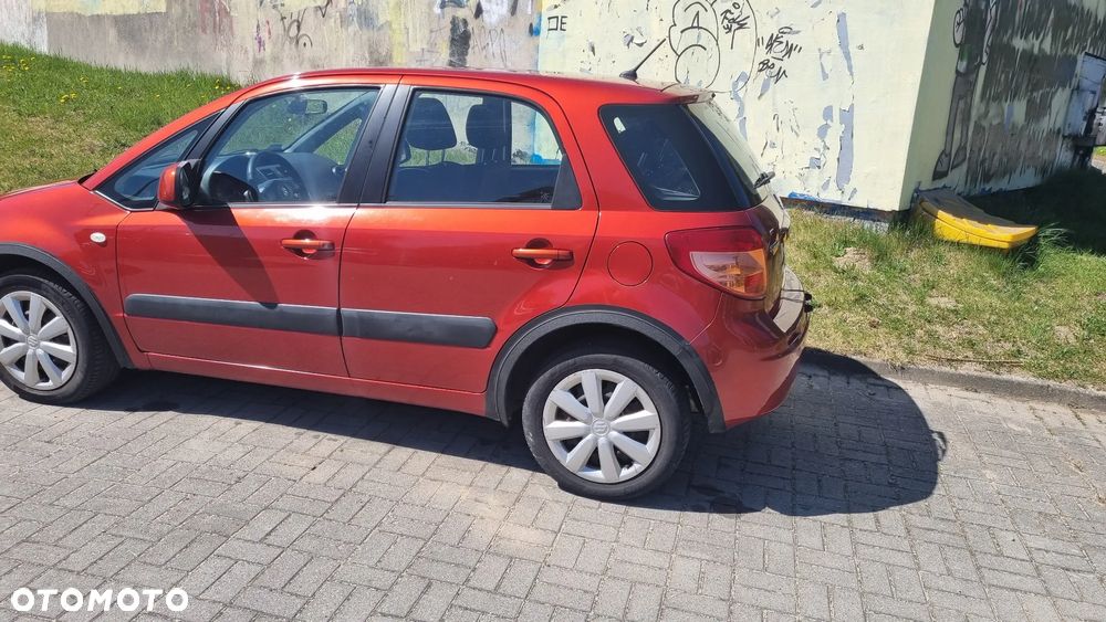 Suzuki SX4 - 8