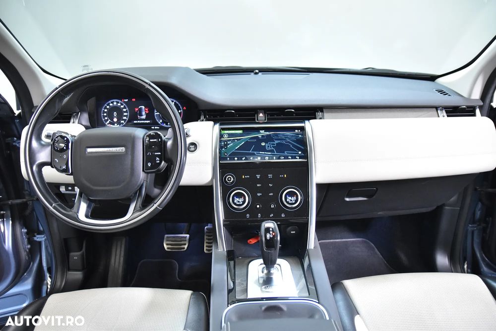 Land Rover Discovery Sport - 10