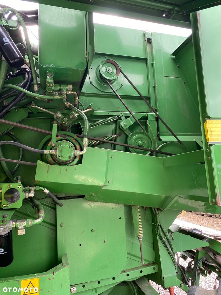 John Deere 2256 - 17