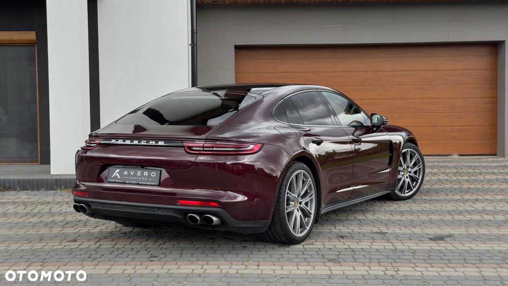 Porsche Panamera 4S - 9