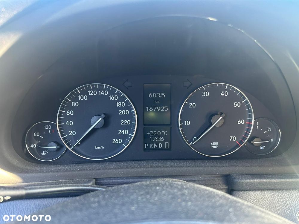 Mercedes-Benz Klasa C ver-230-7g--tronic-elegance - 3