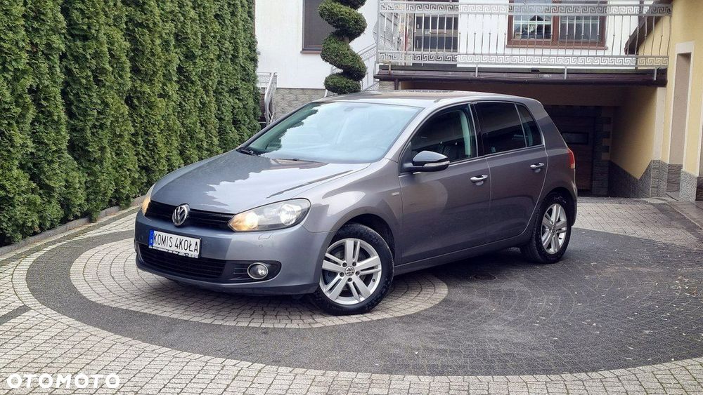 Volkswagen Golf - 2