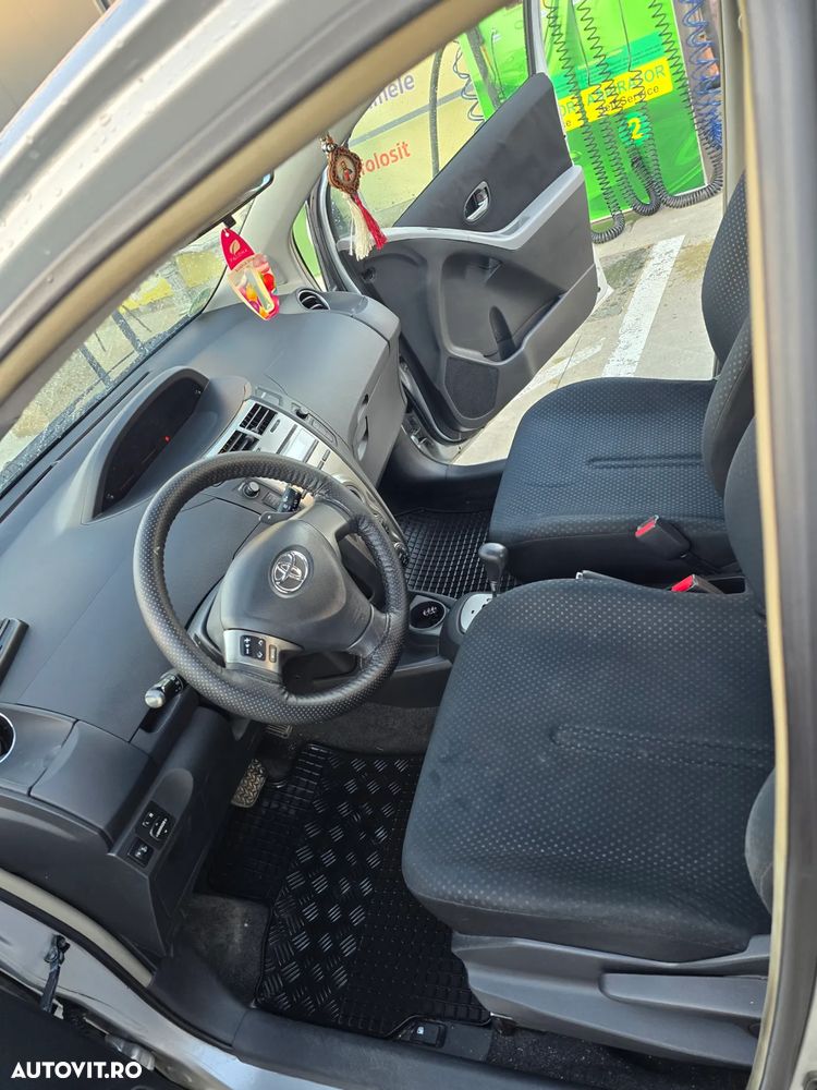 Toyota Yaris 1.3 MultiMode Luna - 6
