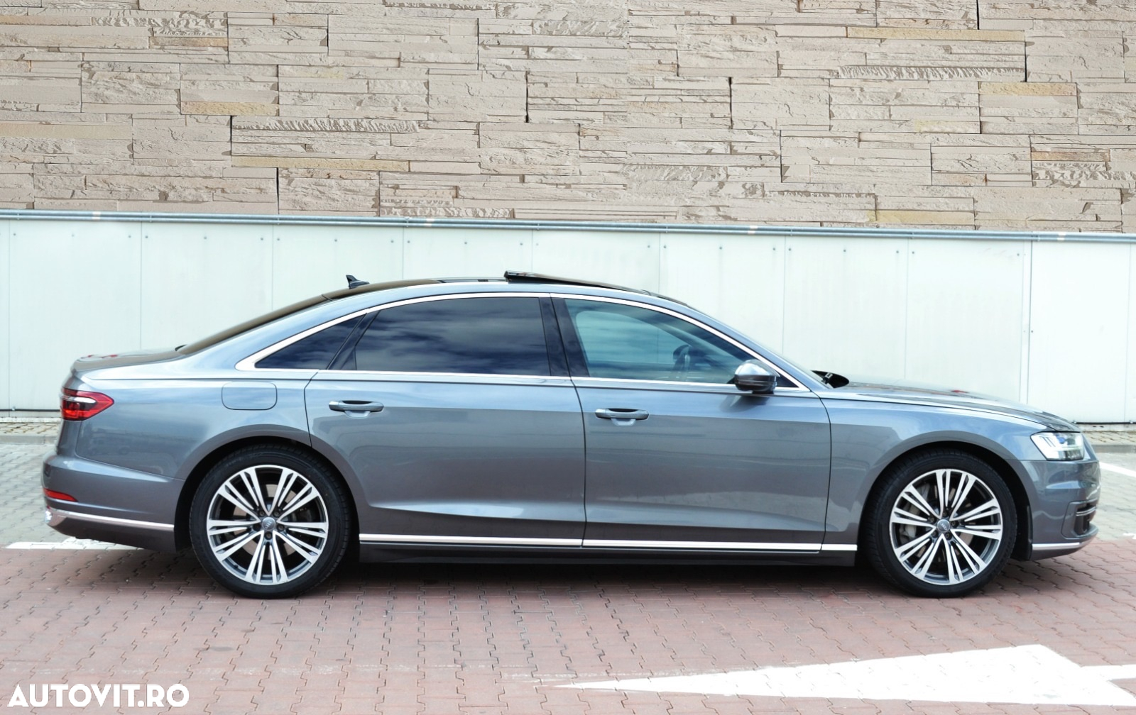 Audi A8 L 55 TFSI quattro tiptronic - 13