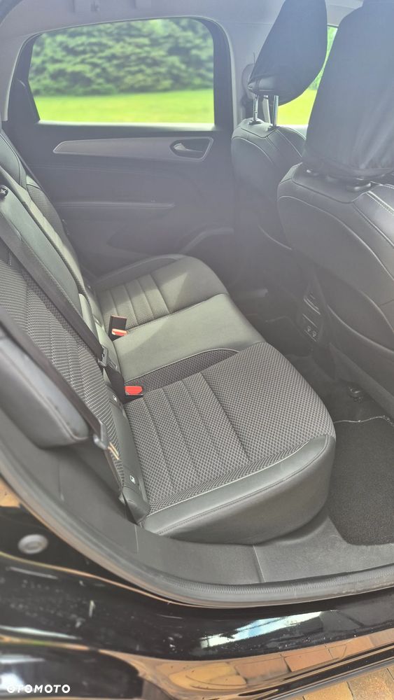 Renault Arkana 1.3 TCe mHEV Intens EDC - 17
