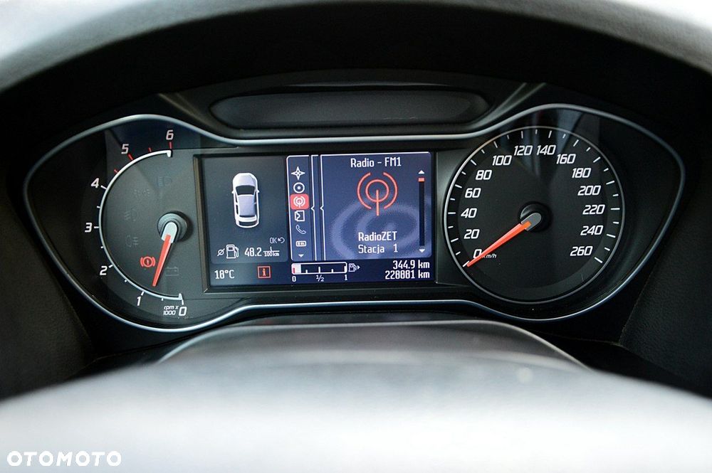 Ford Galaxy 2.0 TDCi Titanium - 29